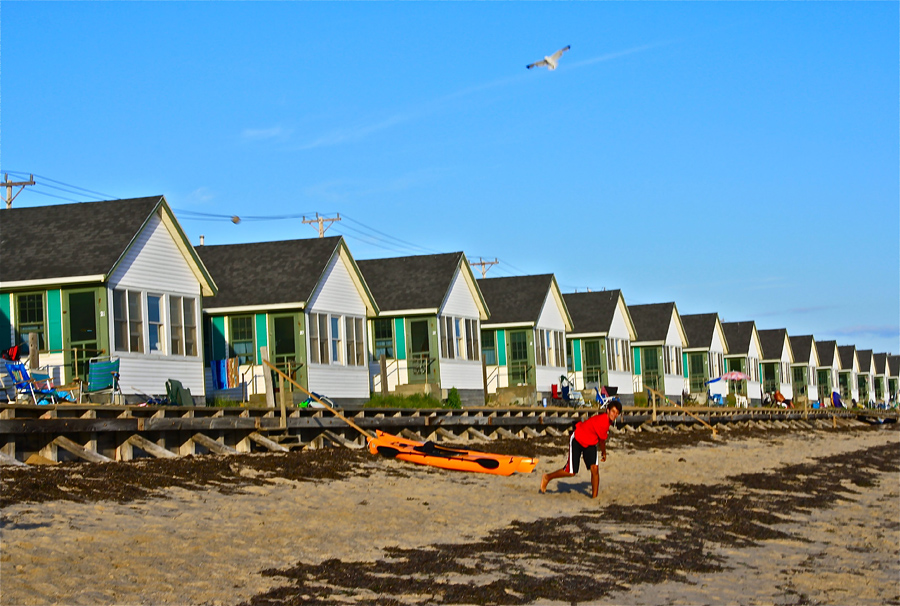 play-ball-beach-in-front-of-days-cottages-truro-ma-cape-cod-usa